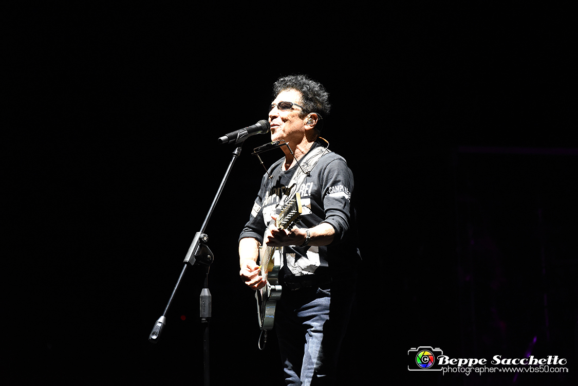 VBS_3947 - Concerto Edoardo Bennato - Peter Pan Rock 'n' Roll Tour.jpg